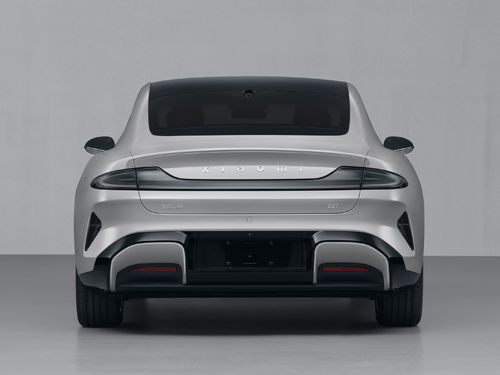 小米正開設(shè)多個汽車銷售類相關(guān)崗位,門店店長底薪可達 2 萬元